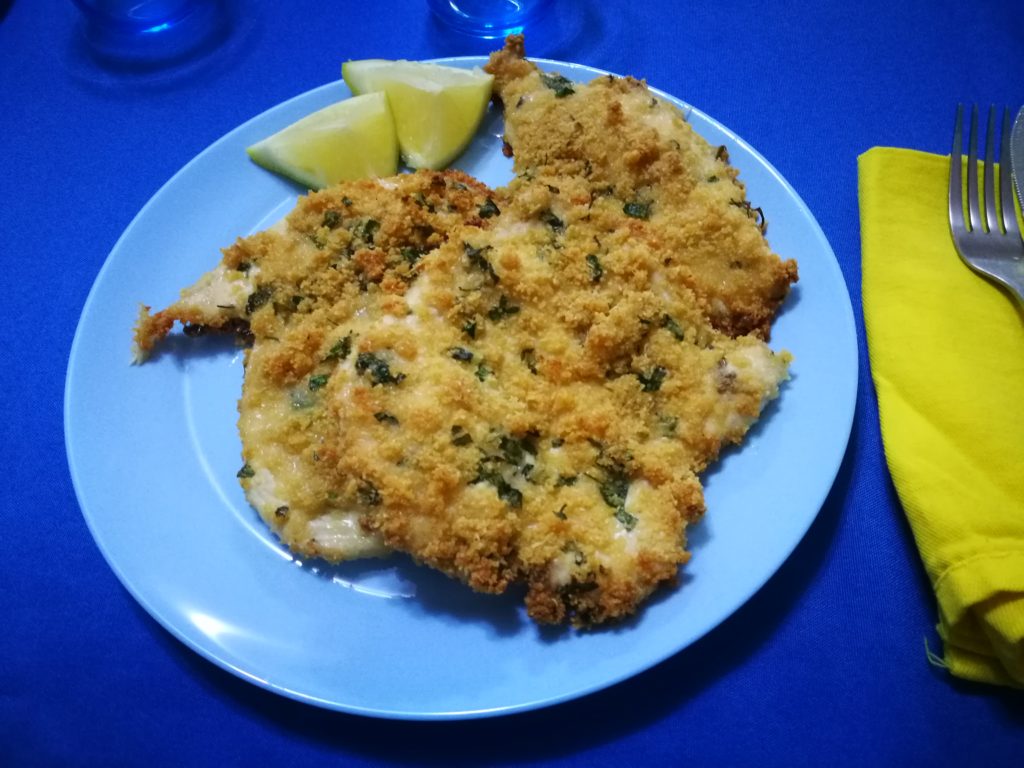 Petto di pollo croccante al forno con limone senza glutine