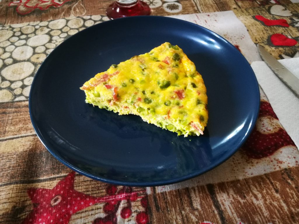 Frittata con piselli e salame al forno senza glutine