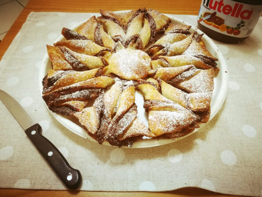 Stella di pasta sfoglia senza glutine alla Nutella