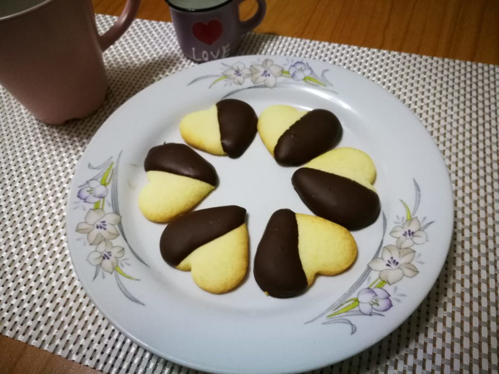 Biscotti senza glutine frolla e cioccolato