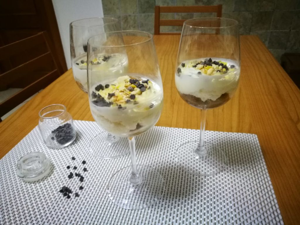 Mousse yogurt e panna senza glutine