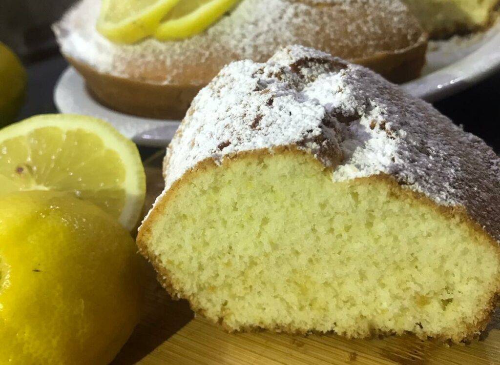 Ciambellone soffice al limone senza glutine