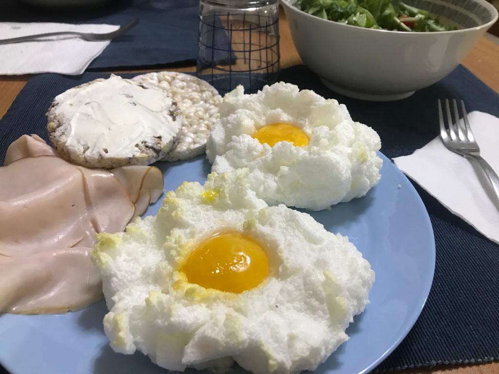 Nuvole di uova al forno