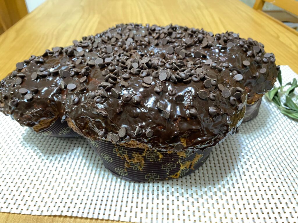 Colomba senza glutine con cioccolato e pistacchi