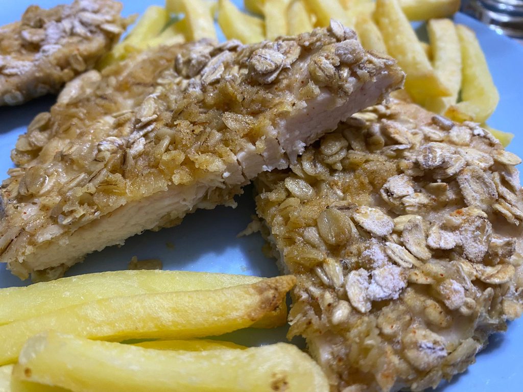 Cotolette di pollo in crosta d’avena